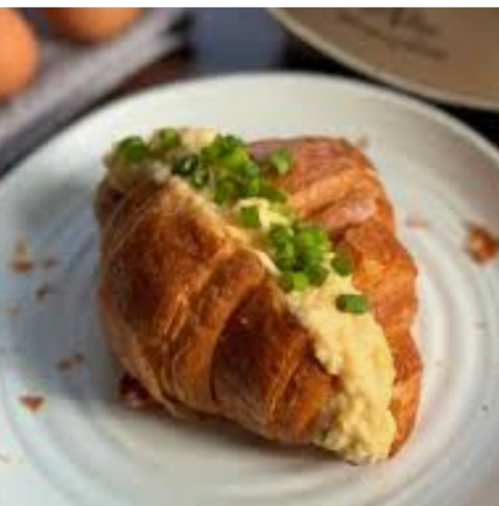 Croissant with scramble