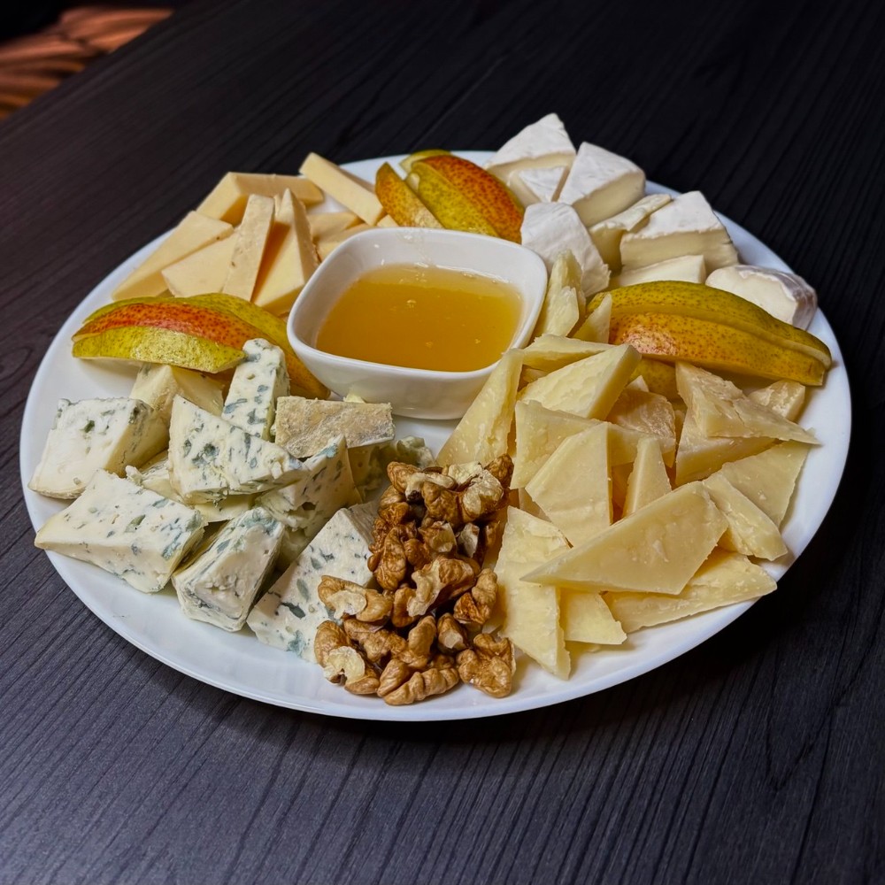 Сирна тарілка