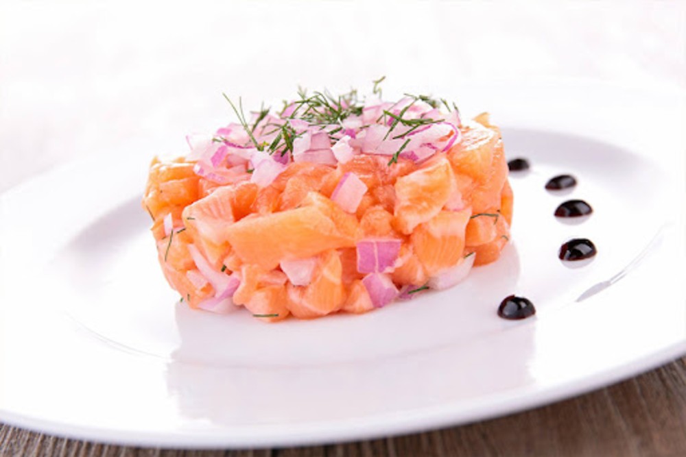 Тартар з лососем