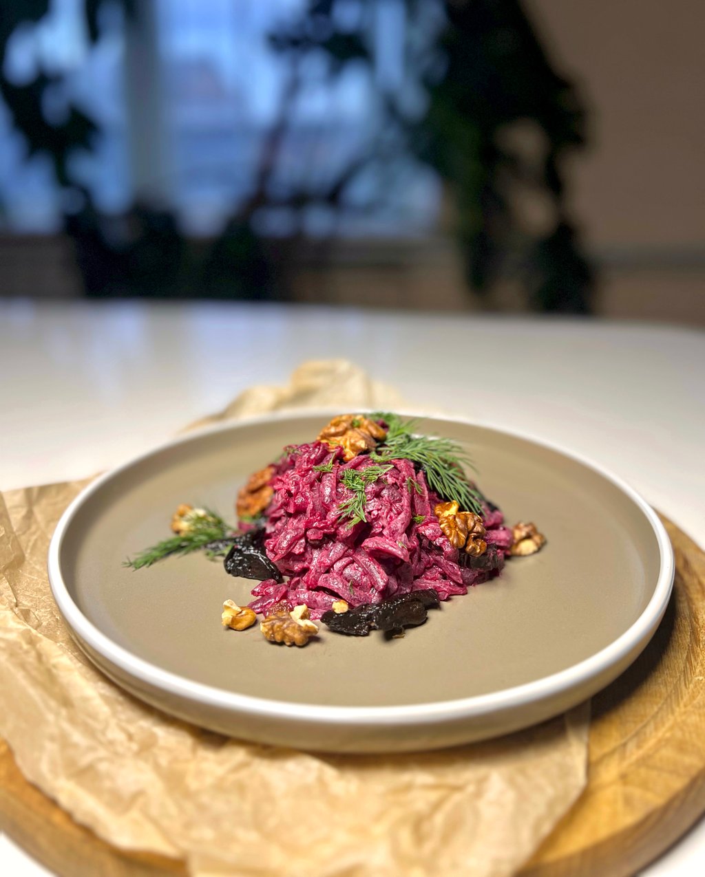 Буряк з чорносливом та горішками