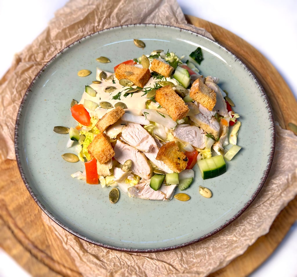 Пекінська капуста з куркою