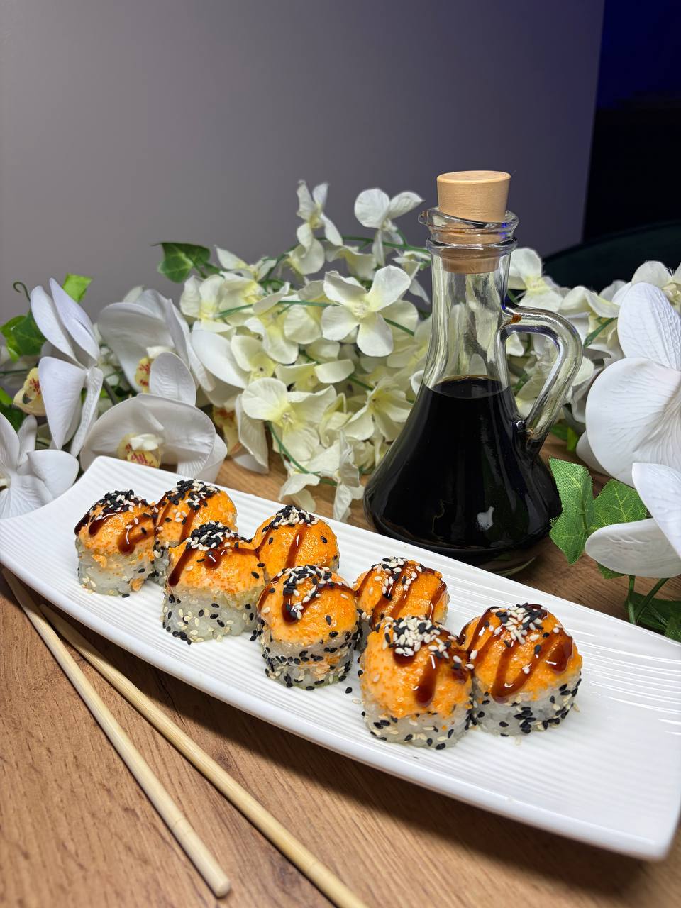 Рол масаго з лососем