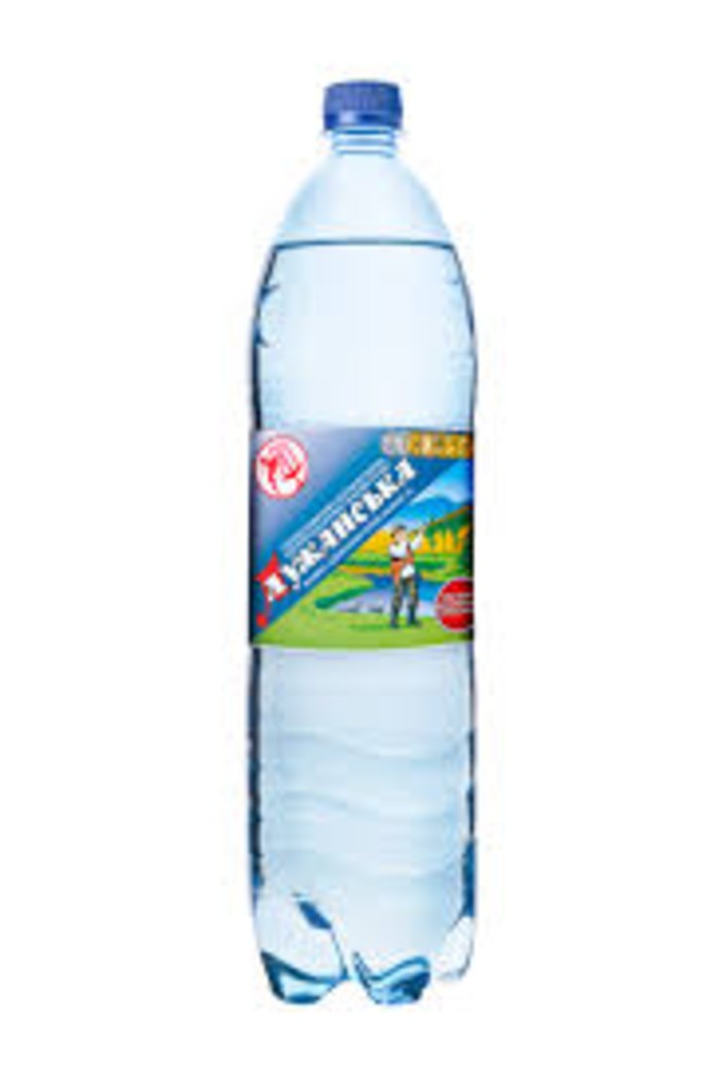 Вода мінеральна с/г 1,5л Лужанська