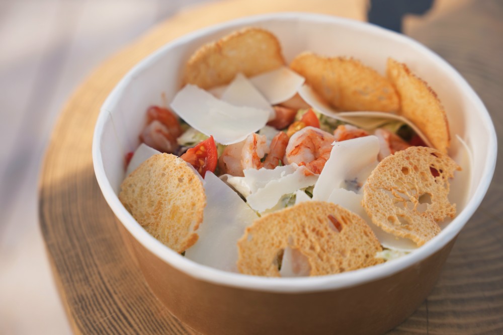 Салат Цезар з креветкою-гриль