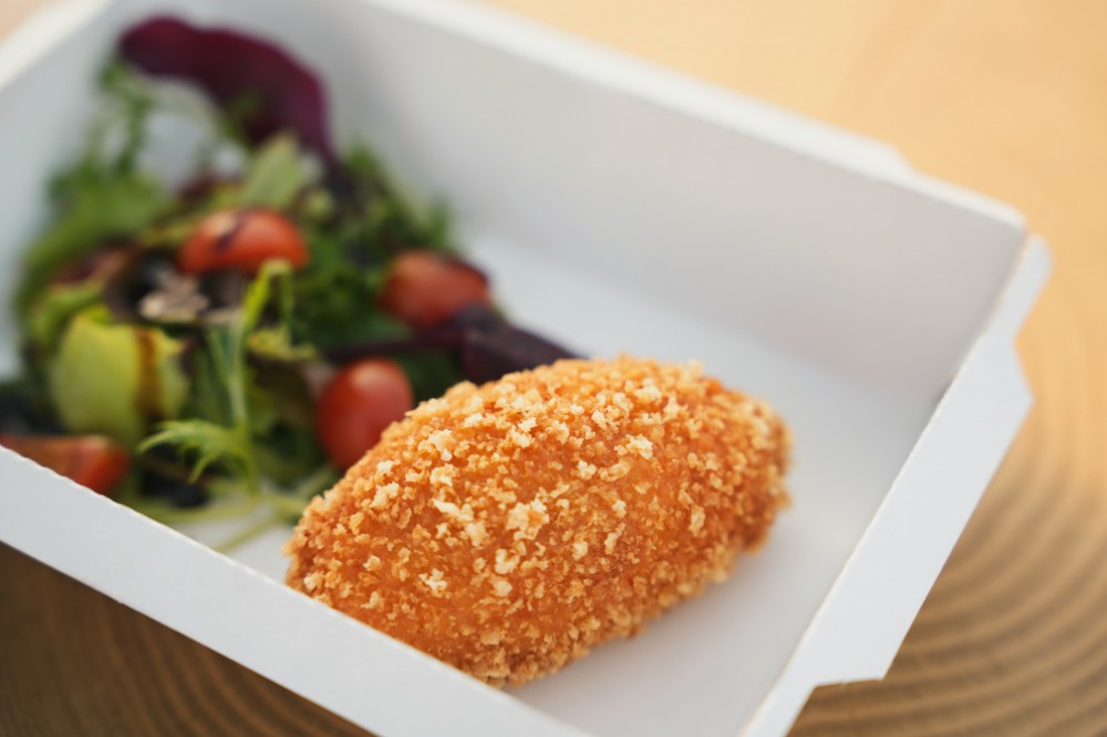 Куряча котлетка в паніровці