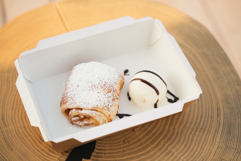 Штрудель з морозивом