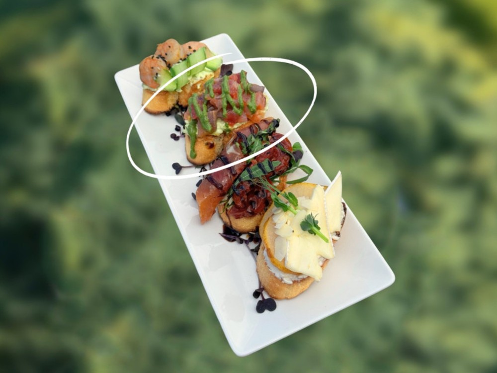 Брускета з червоною рибою (4 шт)