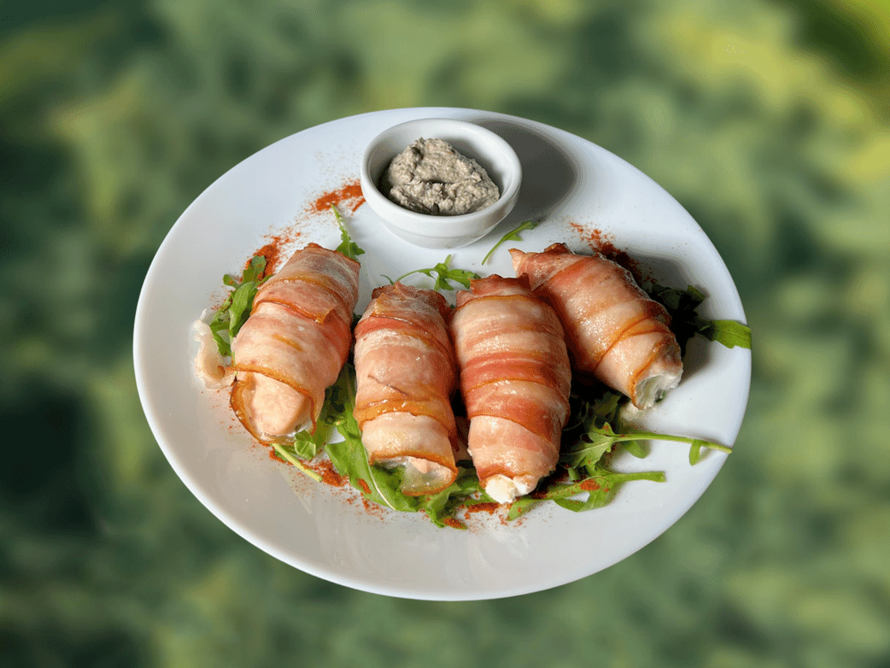 Філе індички під грибним соусом 220/50г