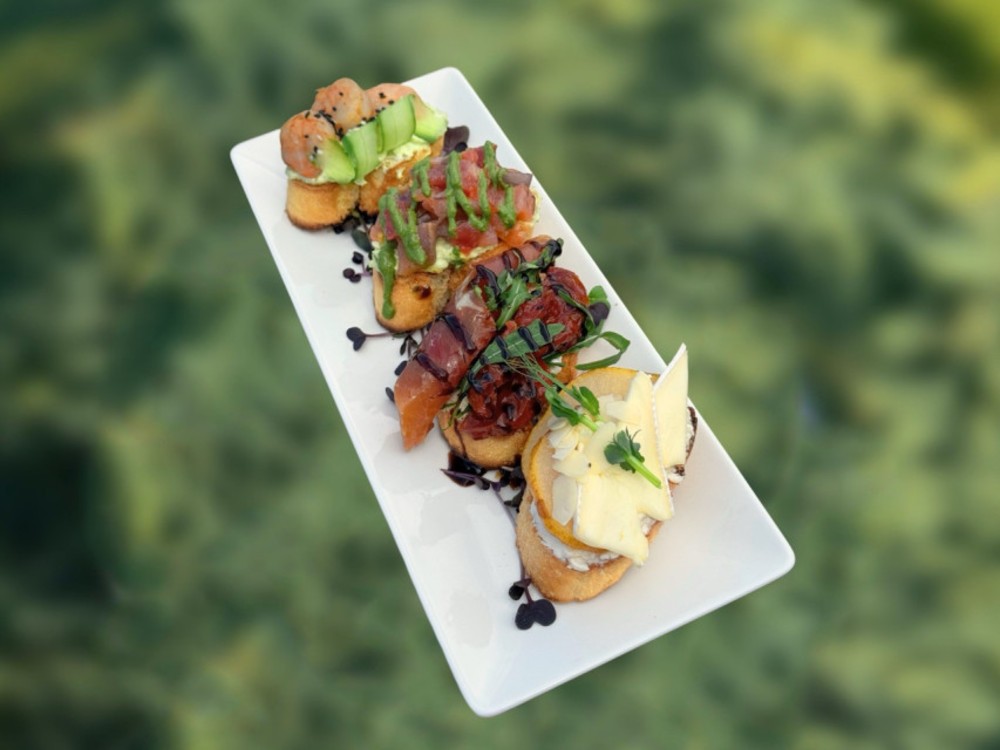 Брускети асорті( 4 шт)