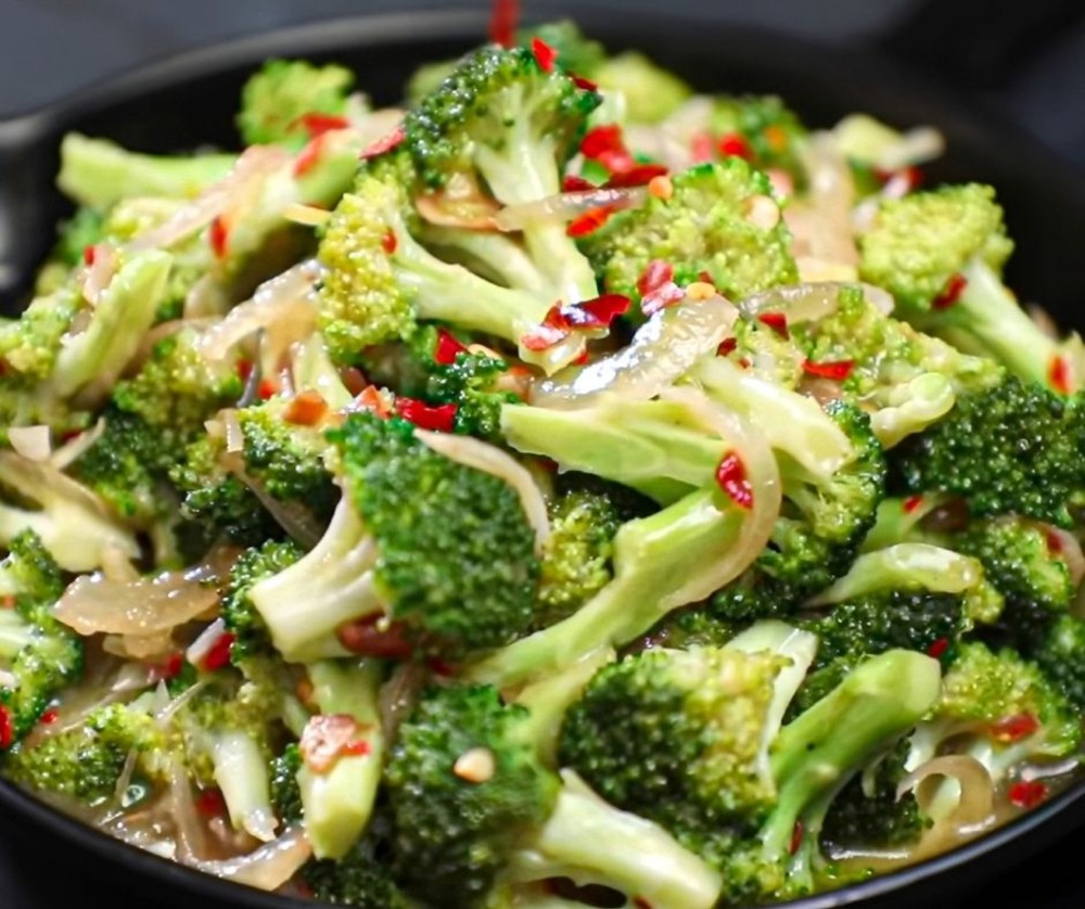 Броколі у вершково-гірчичному соусі