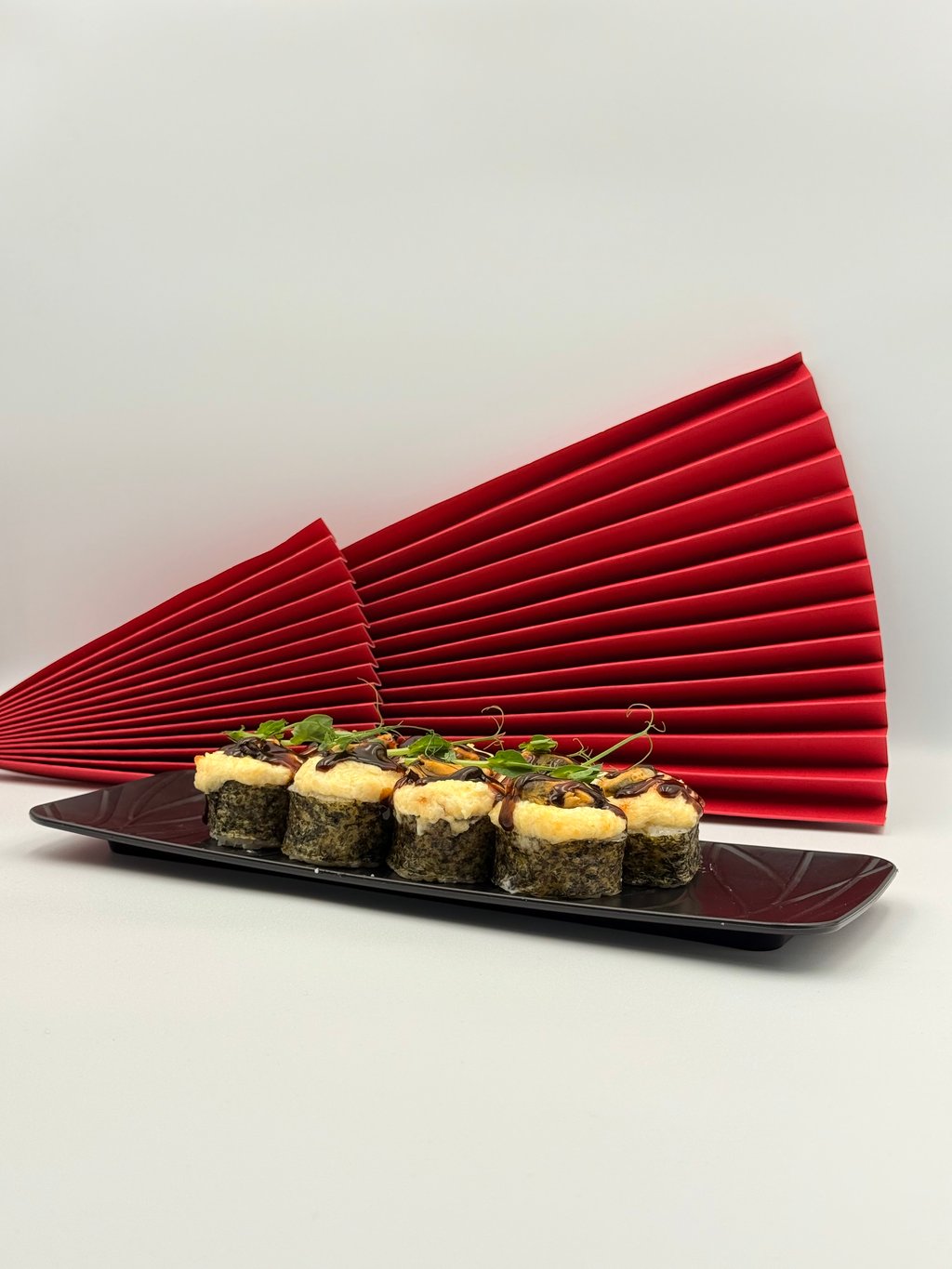 Запечений рол з мідіями