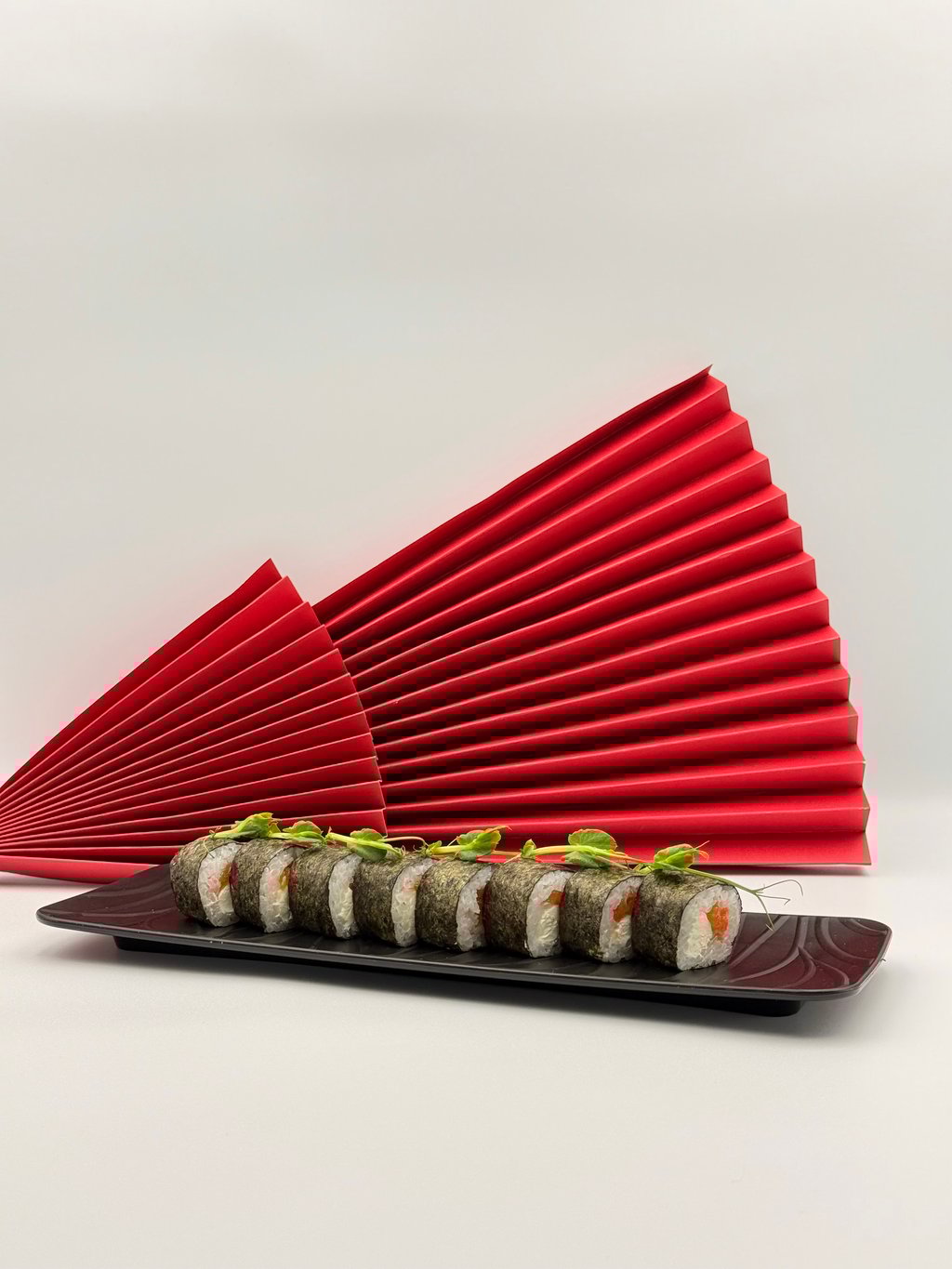 Рол Філа макі з лососем