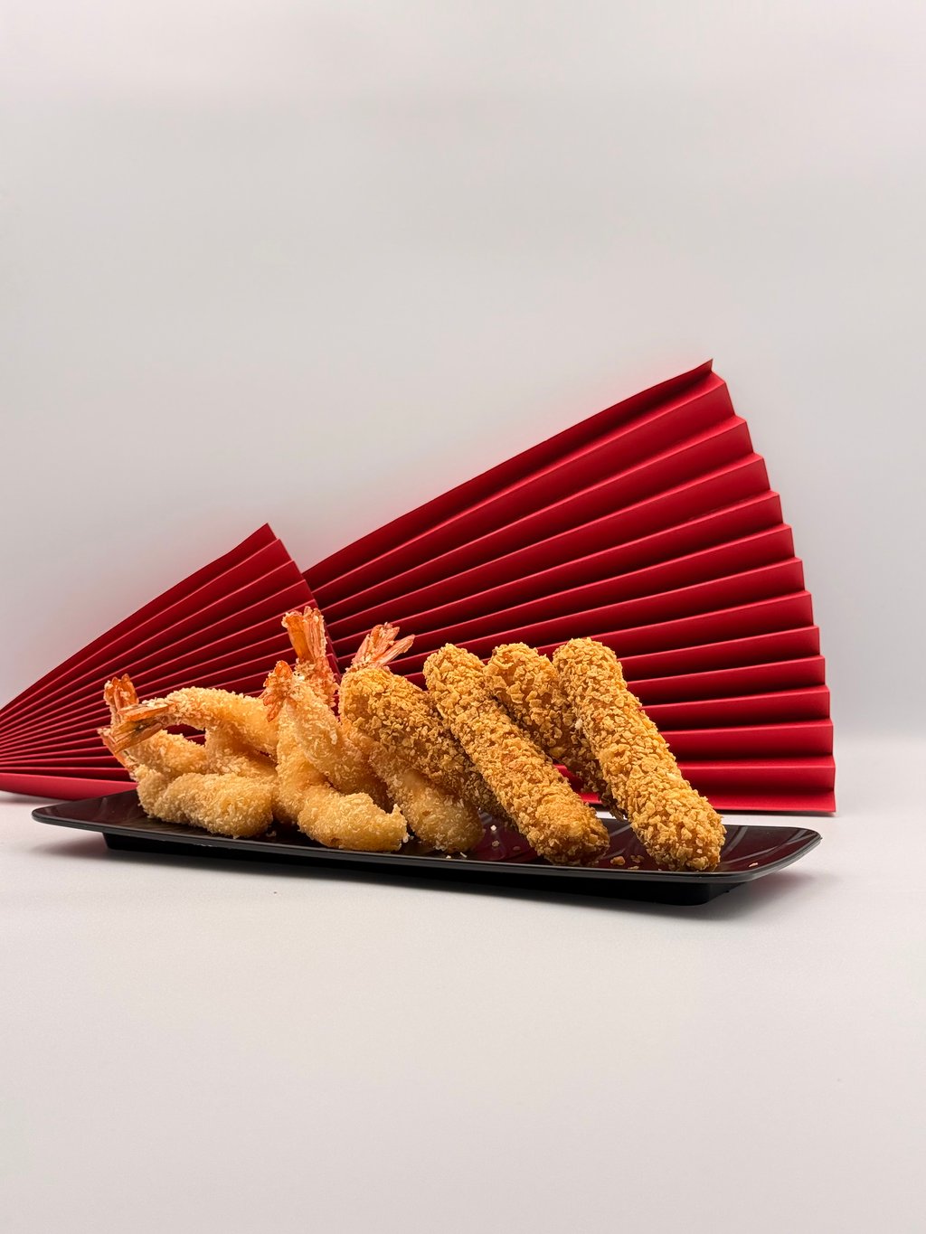 Креветки темпура та сирні палички