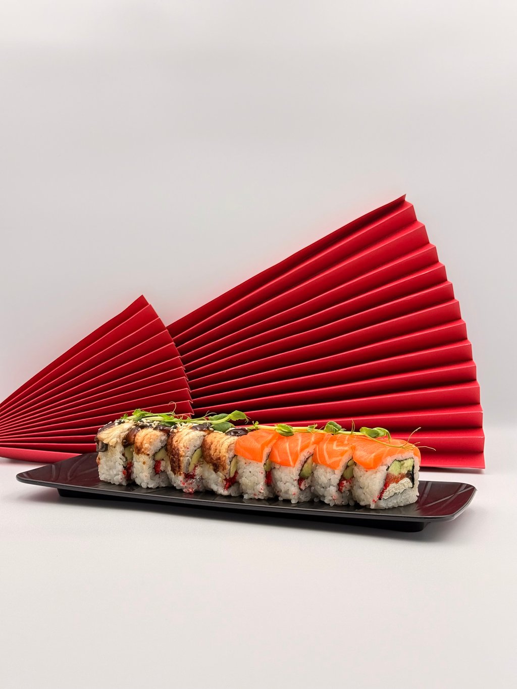 Рол Філадельфія з лососем та вугром Люкс 50/50