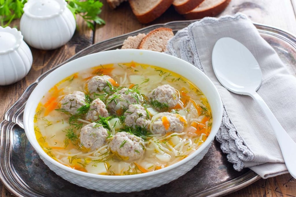 Фрикадельковый суп / Meatball (frikadelki) soup