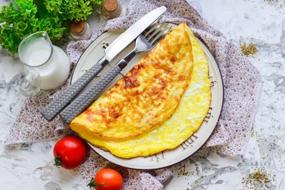 Омлет с сыром / Omelette with cheese