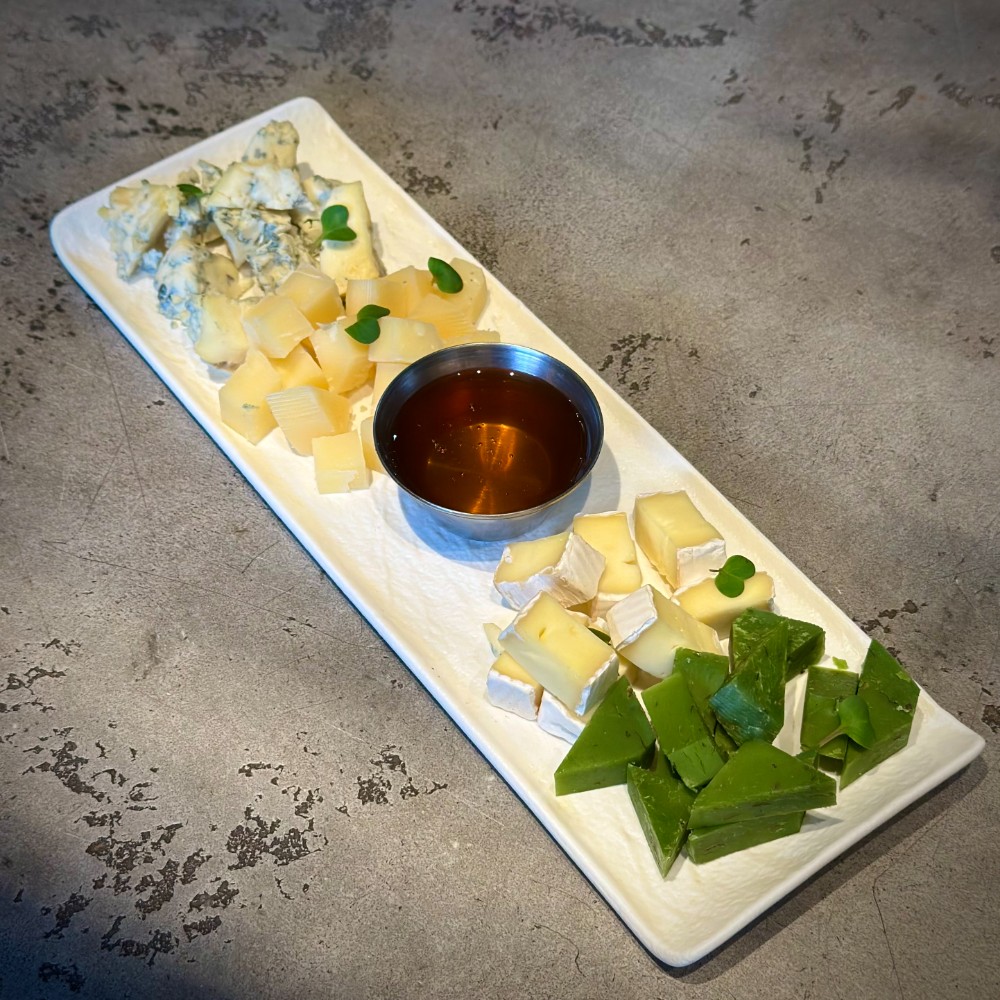 Асорті сирів