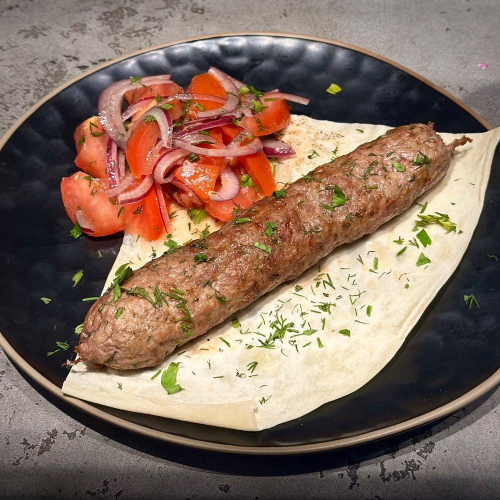 Люля кебаб з трьох видів м'яса