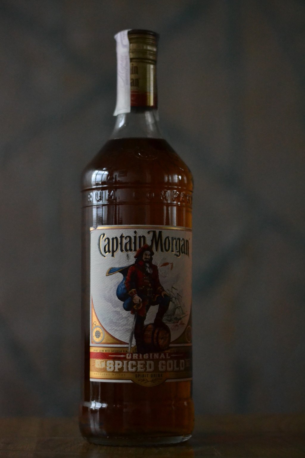 Ром Captain Morgan Spiced Gold 50ml