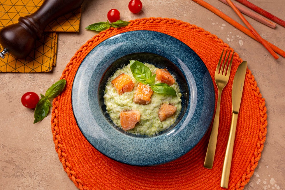 Risotto with salmon / რიზოტო ორაგულით