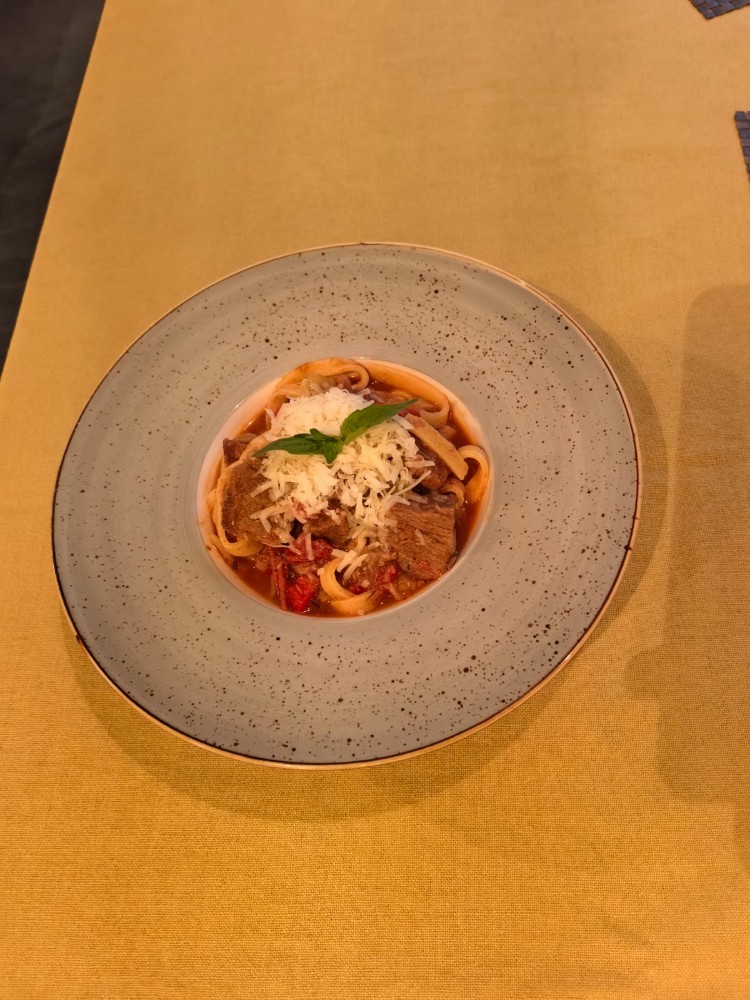 Pasta with beef Паста с говядиной პასტა საქონლის ხორცით
