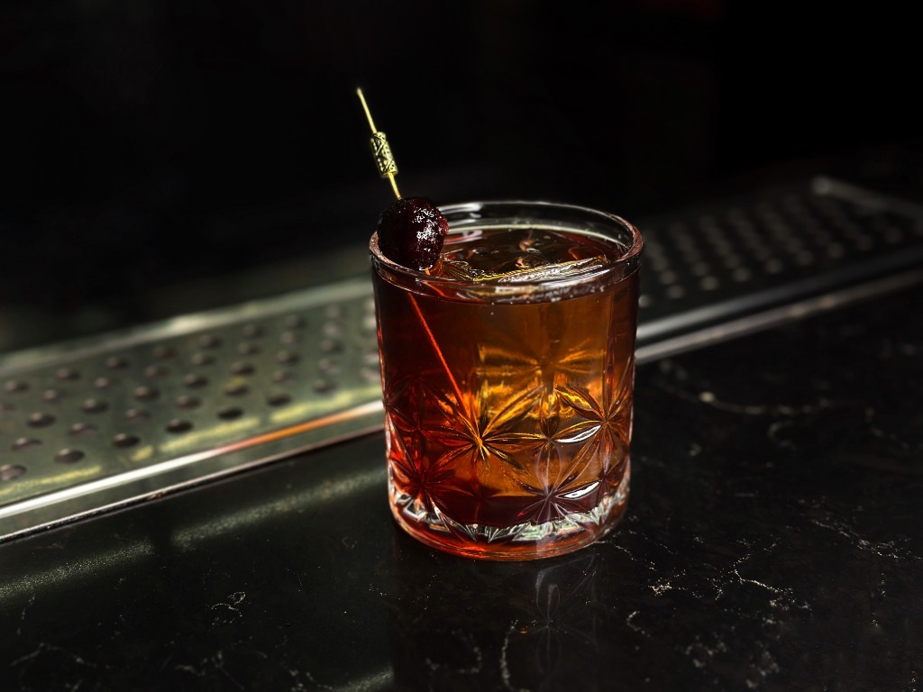 BOURBON FLY коктейль