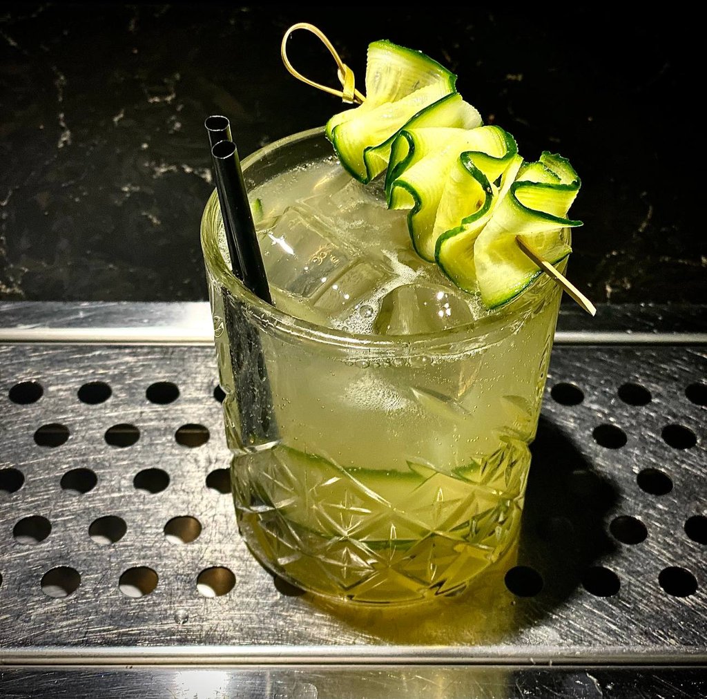 GIN GARDEN коктейль