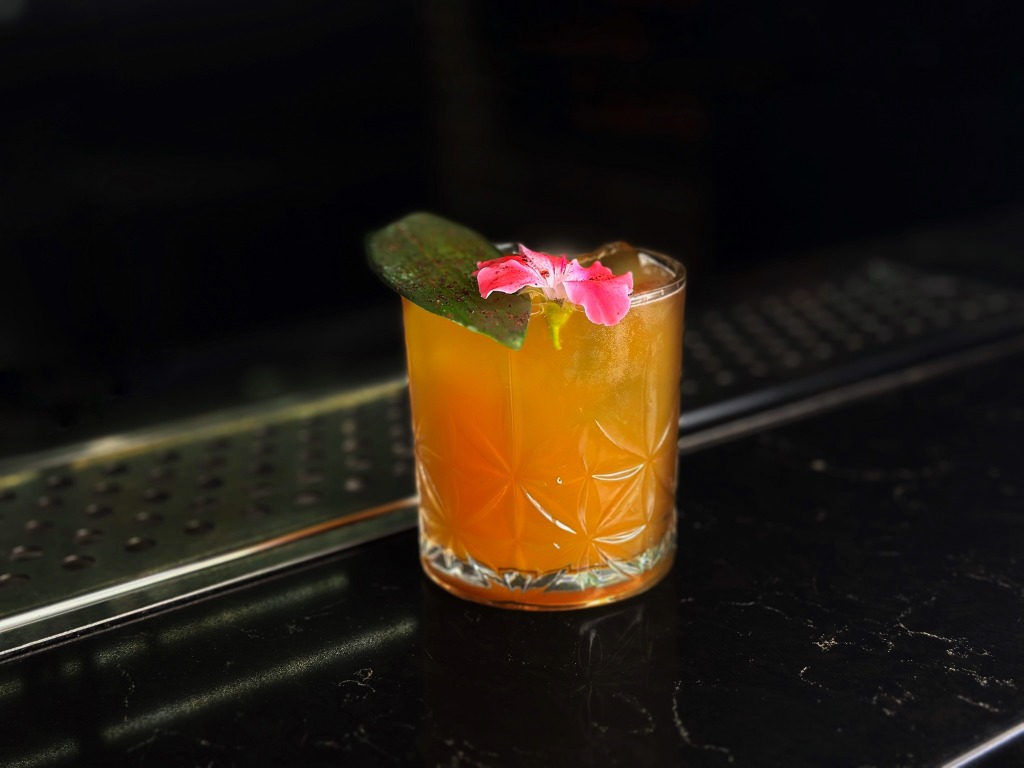 CARIBBEAN HURRICANE коктейль