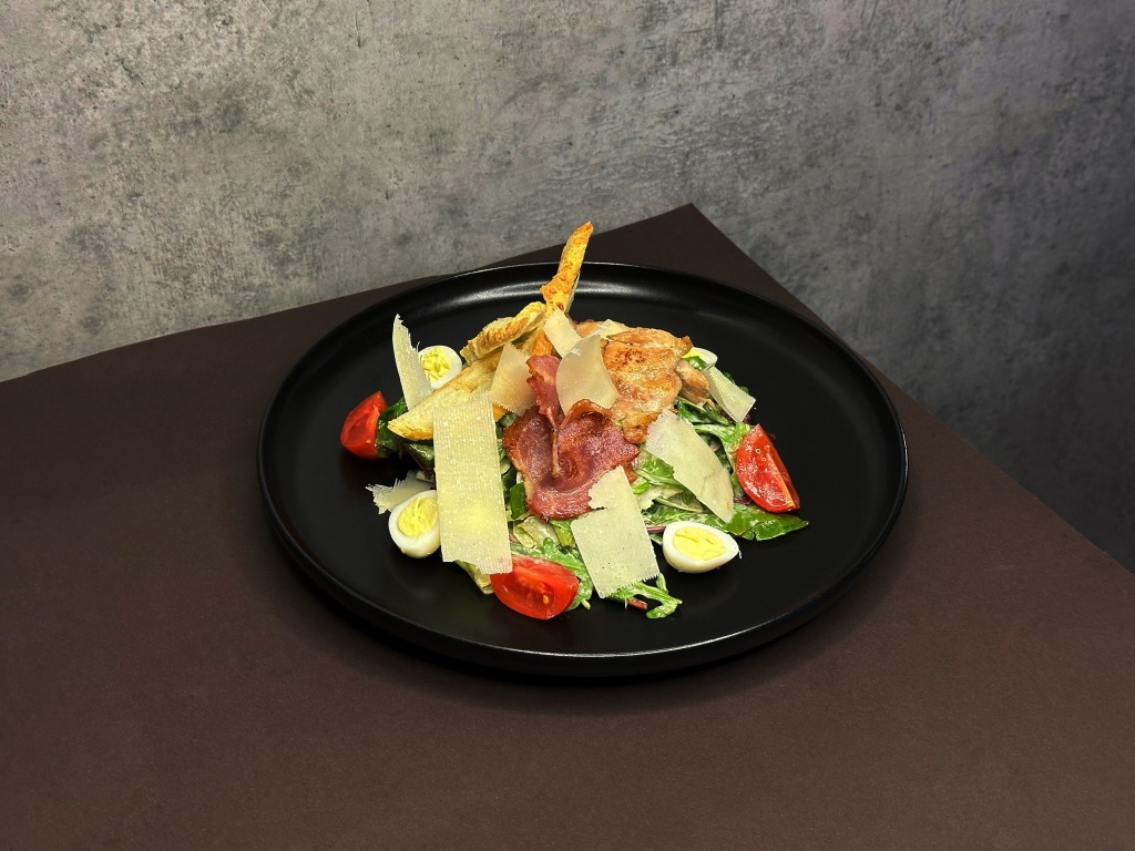Салат Цезар з куркою
