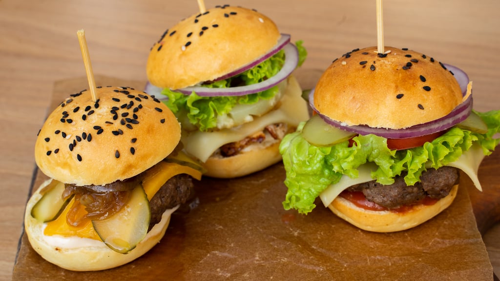 Mini burgers /// მინი ბურგერები