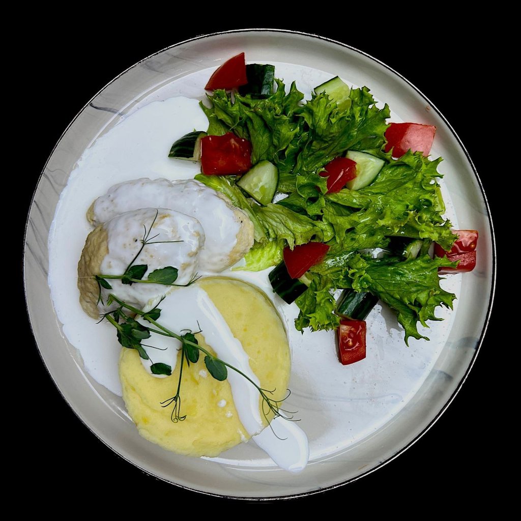 Курячі котлети з фетою та картопляним пюре