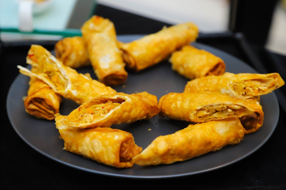 Crispy Lavash Rolls with Chicken and Vegetables 