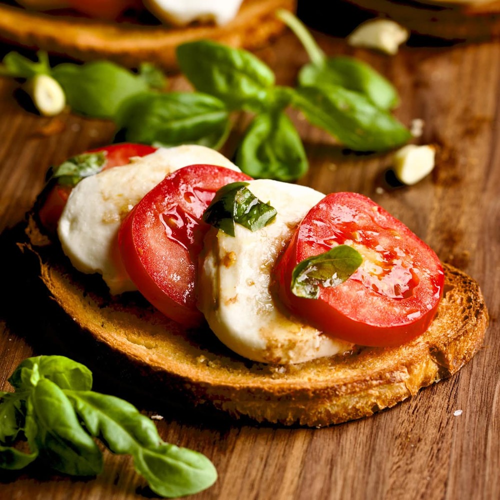 Buffalo Mozarella Bruschetta with Tomato, Basil and Ciabatta Bread