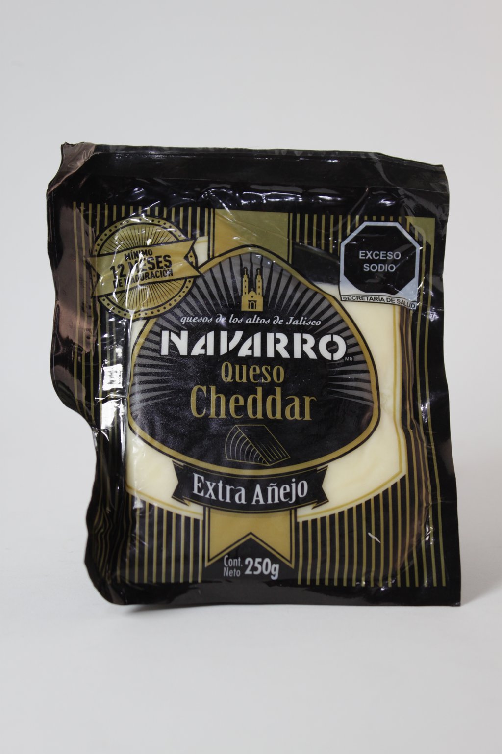 Queso Cheddar Extra Añejo 250g Navarro