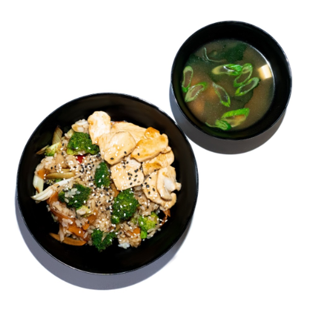 Rice with Chicken and Vegetables in WoK sauce + Miso soup Classic