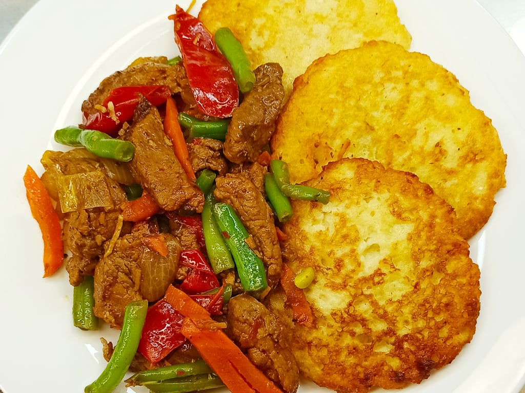 Свинина по-козацьки з дерунами 0,300гр