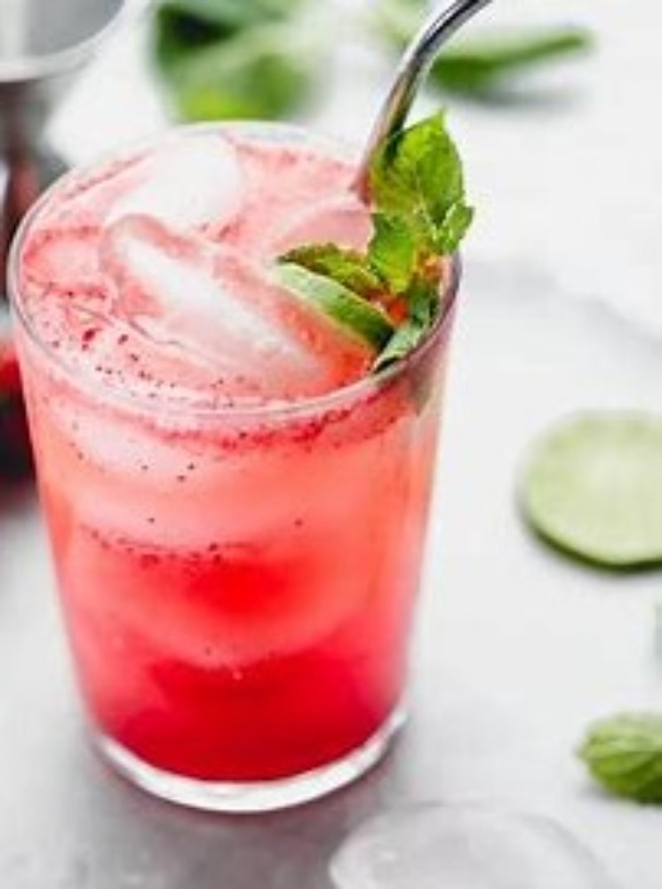 Straeberry Mojito