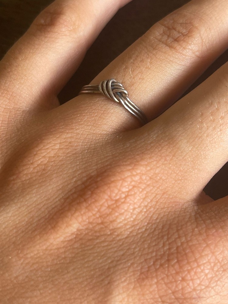Anillo plata con nudo