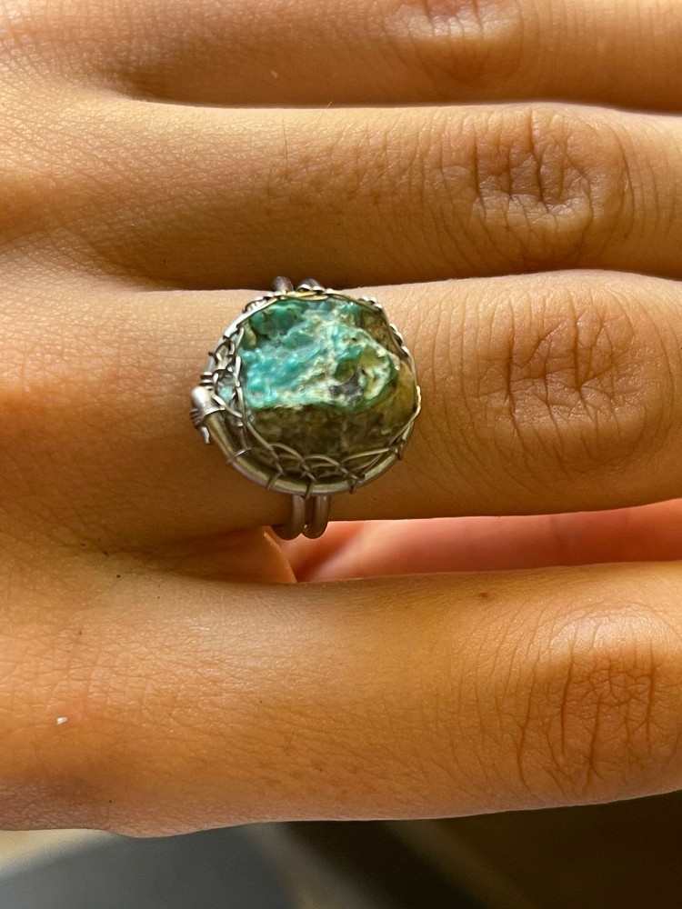 Anillo Turquesa Nativo (cuarzo aqua verdoso)