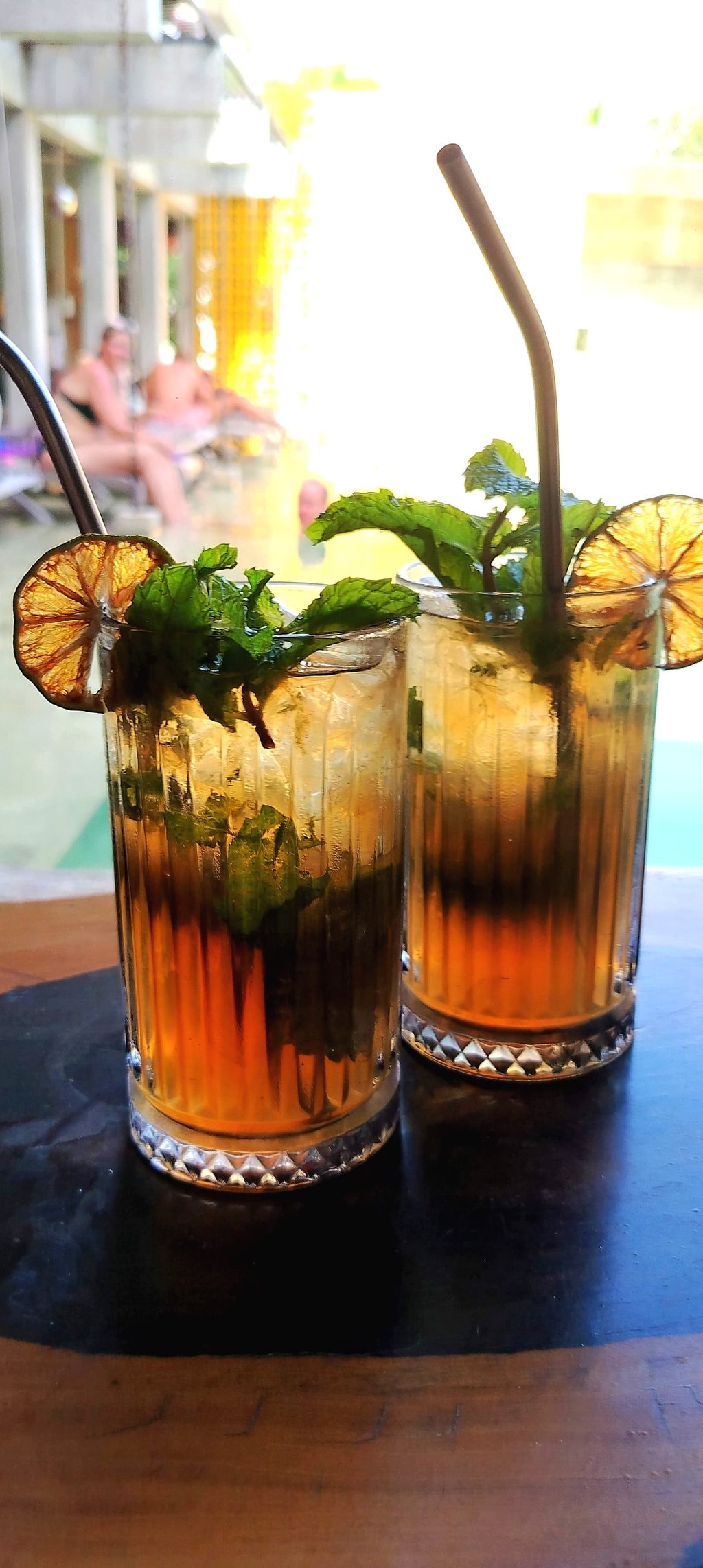 Mojitos Pool Party
