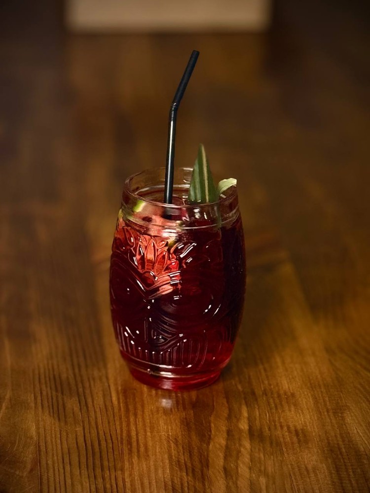 Багряна ніч