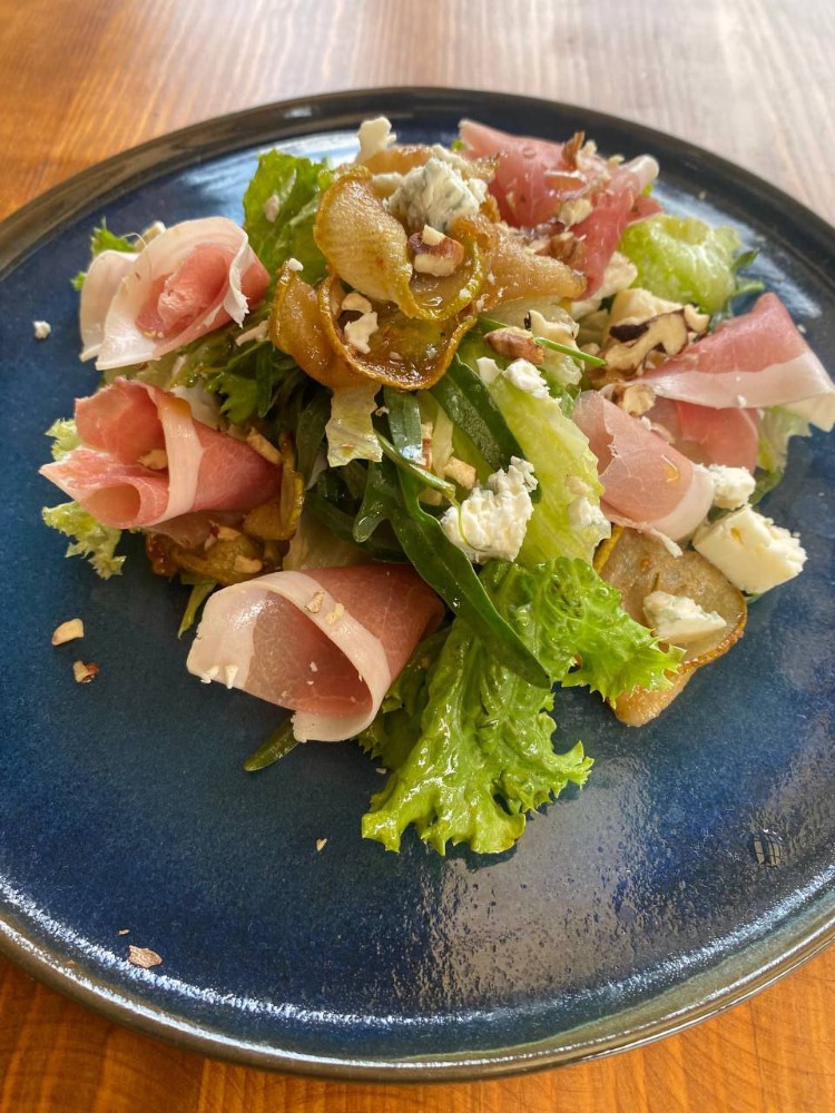 Салат Тоскана з грушею