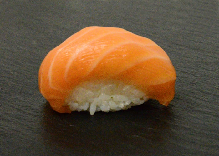 Суши лосось (40 г)