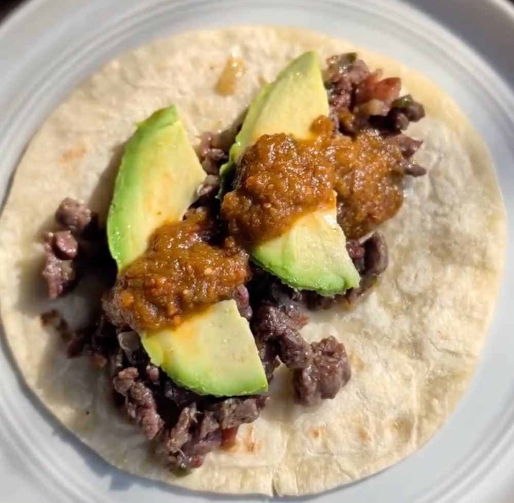 Taco de Arrachera con Queso Harina