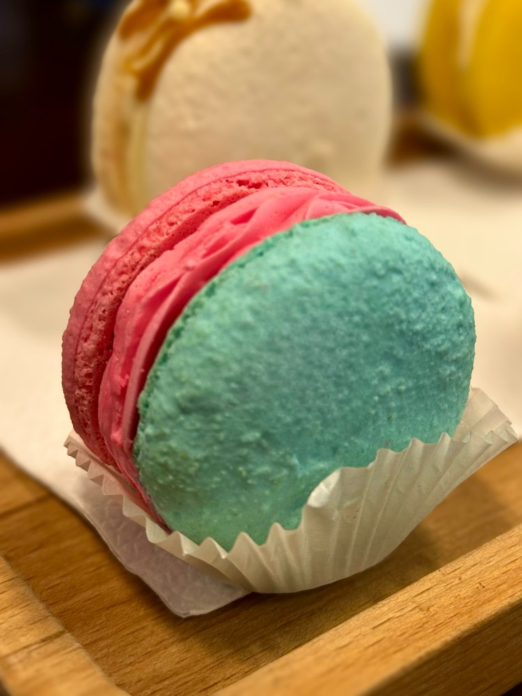 Макаронс Бабл Гам
