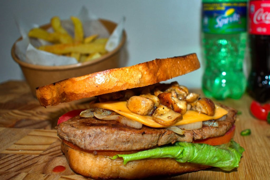 STEAK  CHEESE MUSHROOM BURGER 