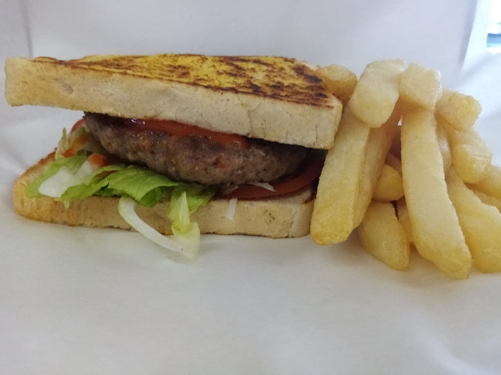 FOXY BURGER and Chips valentine special