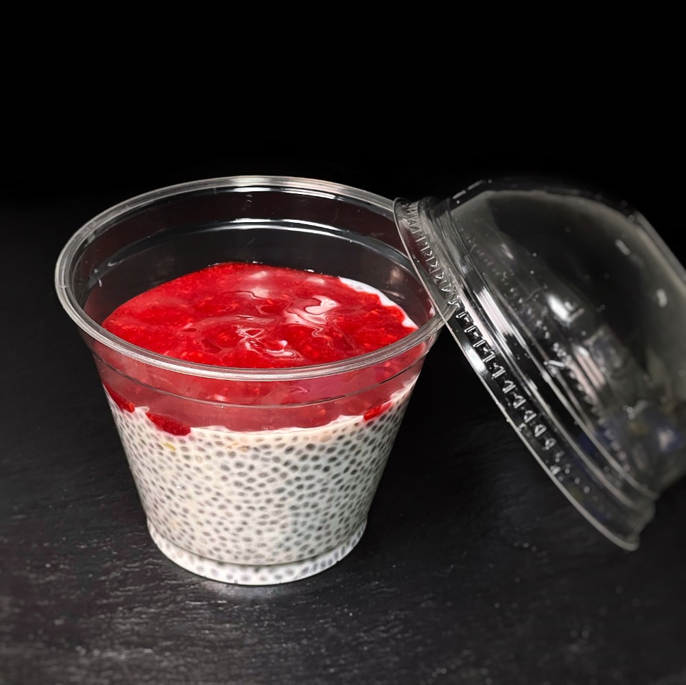 Десерт з чіа на молоці з ягідним мусом / Dessert of chia on milk with berry mousse 180 г