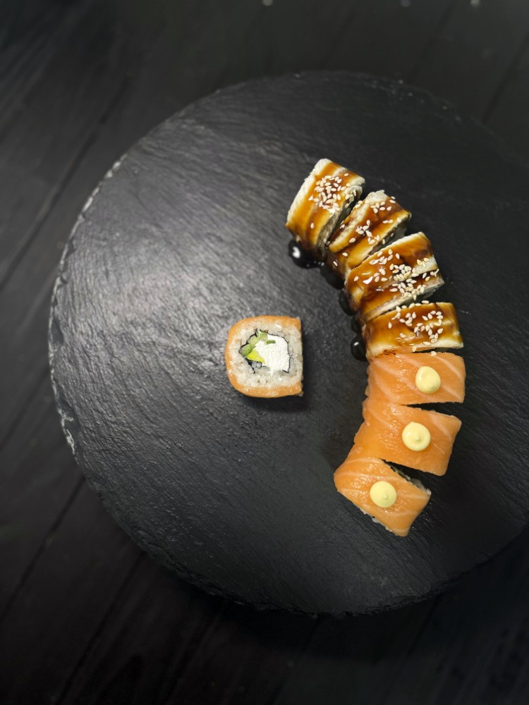 Рол Унагі Сяке / Roll Unagi Syake 250 г