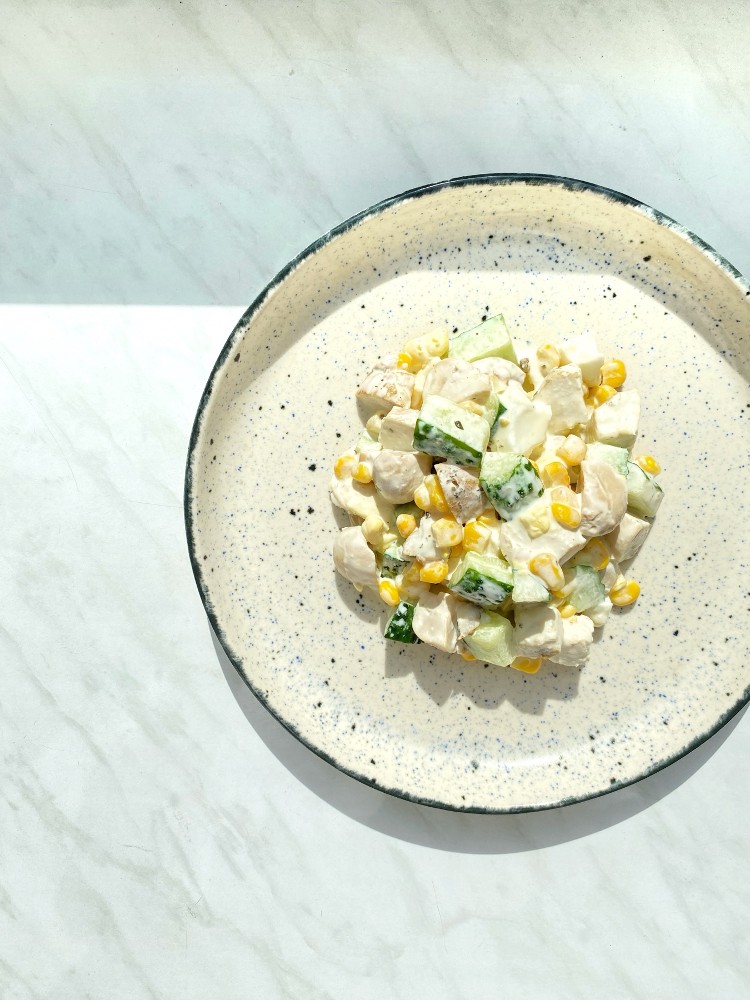 Салат з куркою та маринованими грибами, 150г